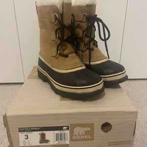 Sorel Caribou boots